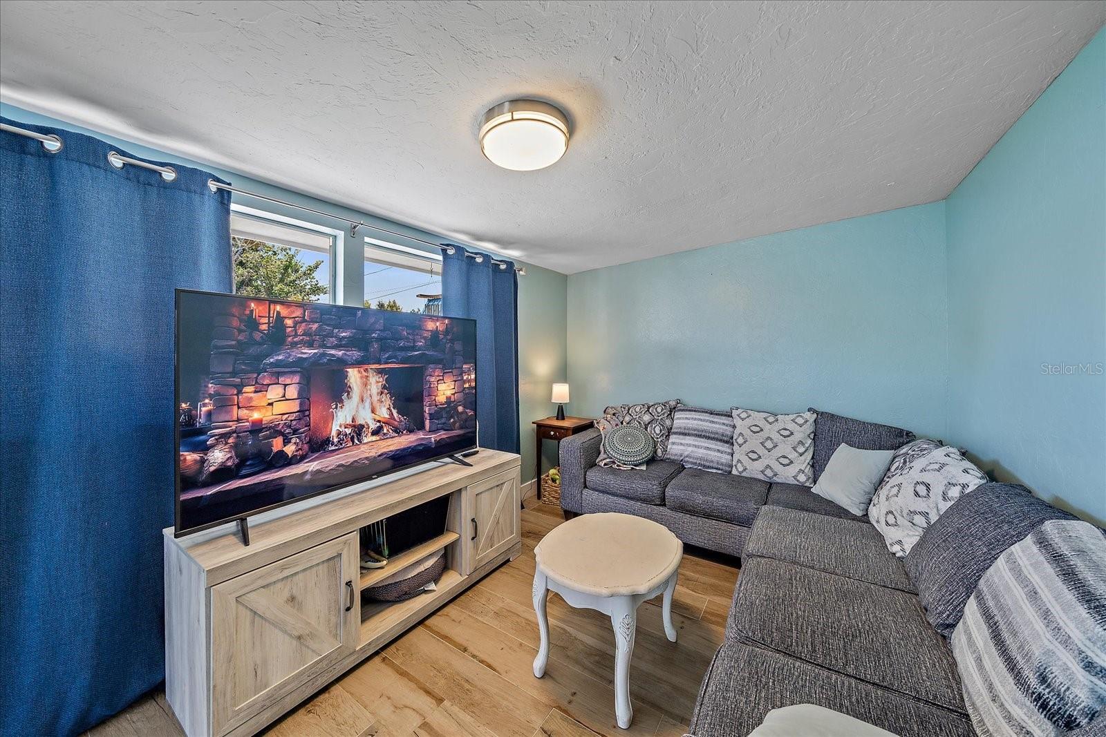 130 E SEMINOLE DR, VENICE, FL, 34293