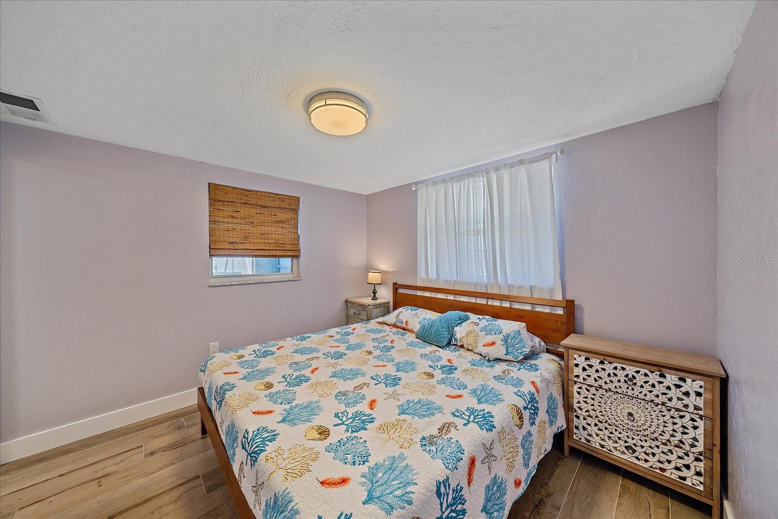 130 E SEMINOLE DR, VENICE, FL, 34293