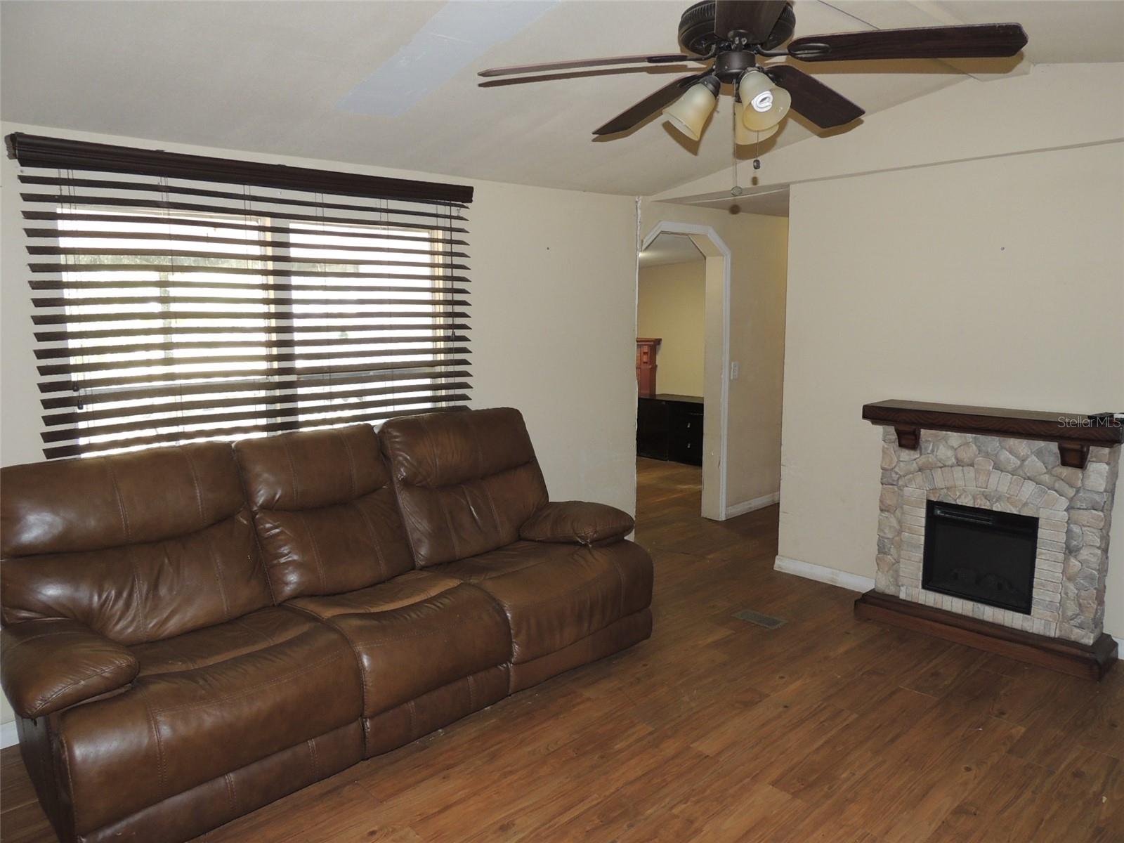 12151 NE 54TH LN, WILLISTON, FL, 32696