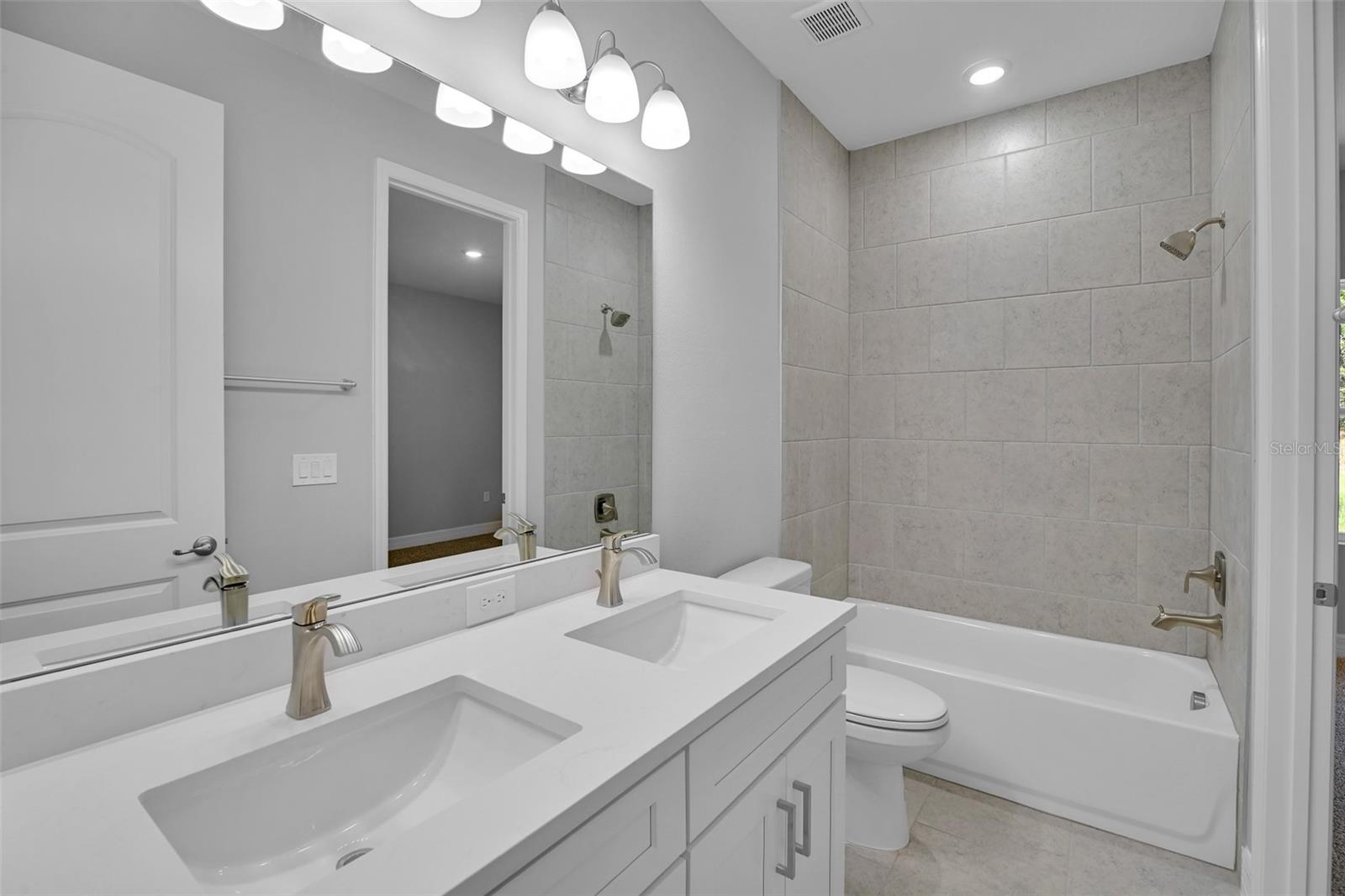 28 WHITEWOOD ST, HOMOSASSA, FL, 34446