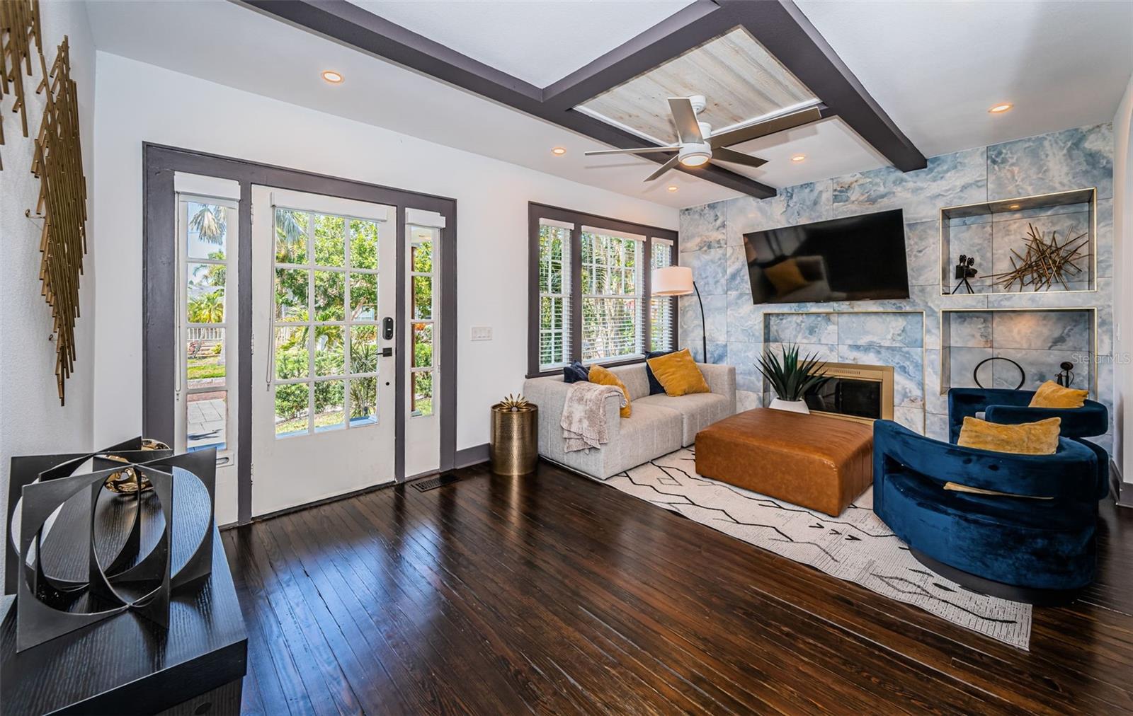 2536 BURLINGTON AVE N, ST PETERSBURG, FL, 33713