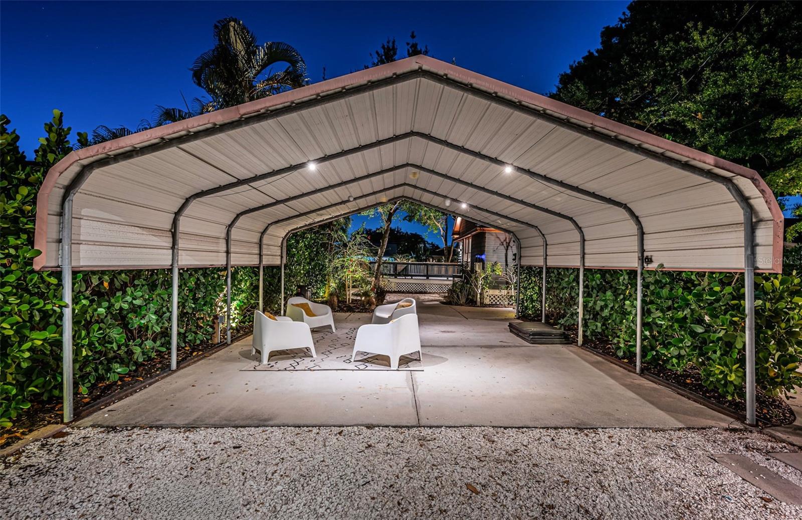 2536 BURLINGTON AVE N, ST PETERSBURG, FL, 33713