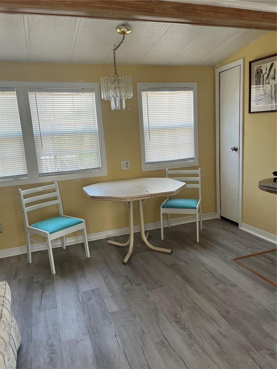 P4934532 Property Photo