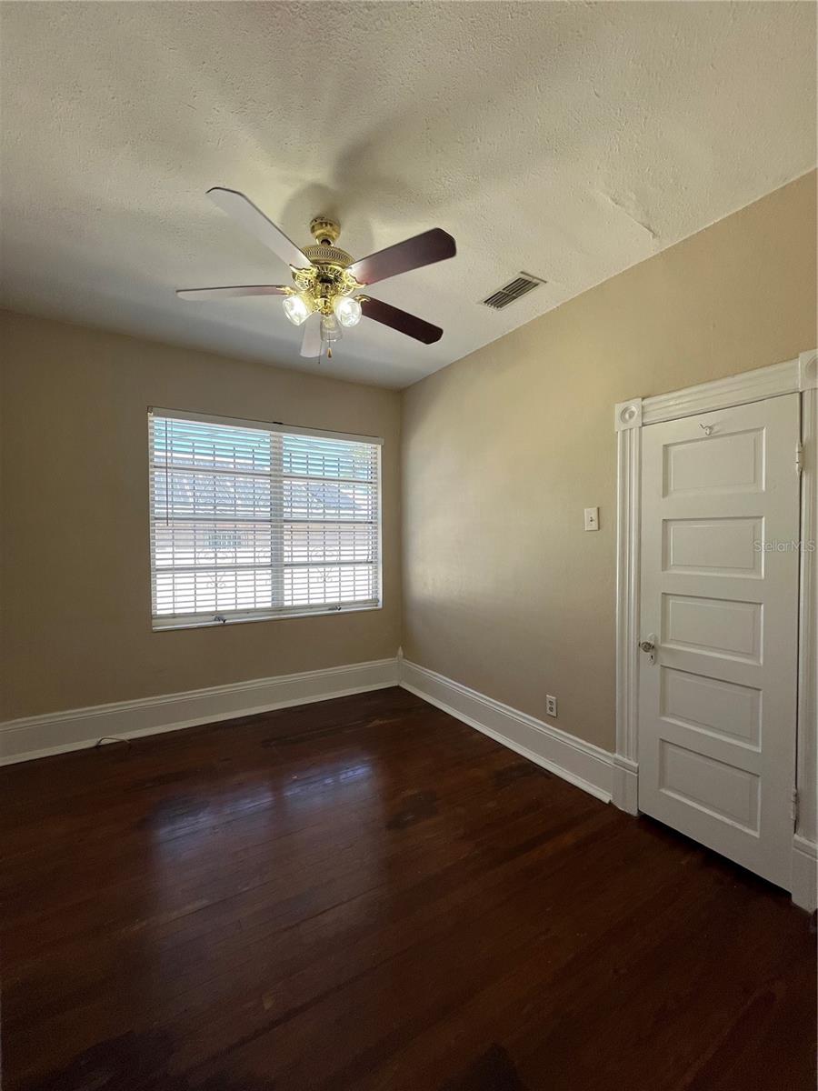 5005 N 15TH ST, TAMPA, FL, 33610