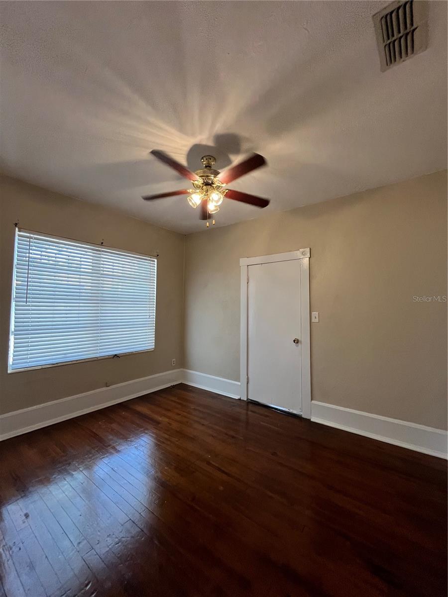 5005 N 15TH ST, TAMPA, FL, 33610