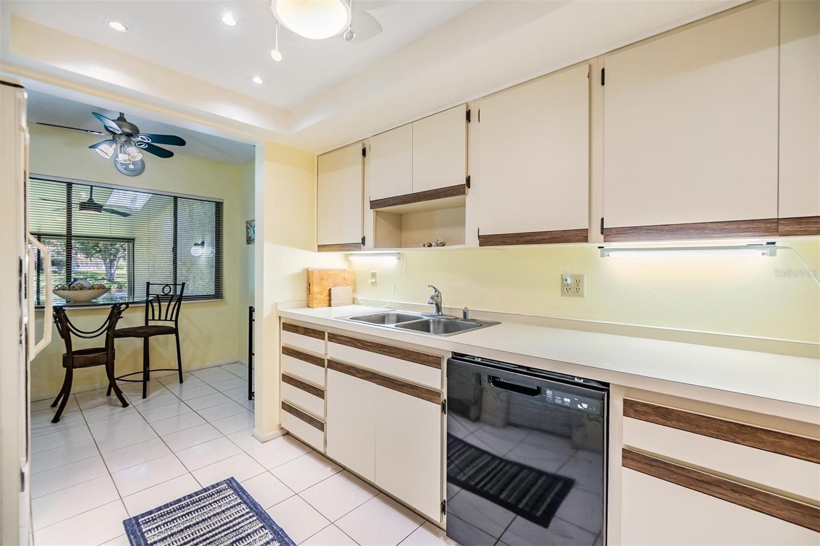 486 LAKEVIEW DR #54, PALM HARBOR, FL, 34683