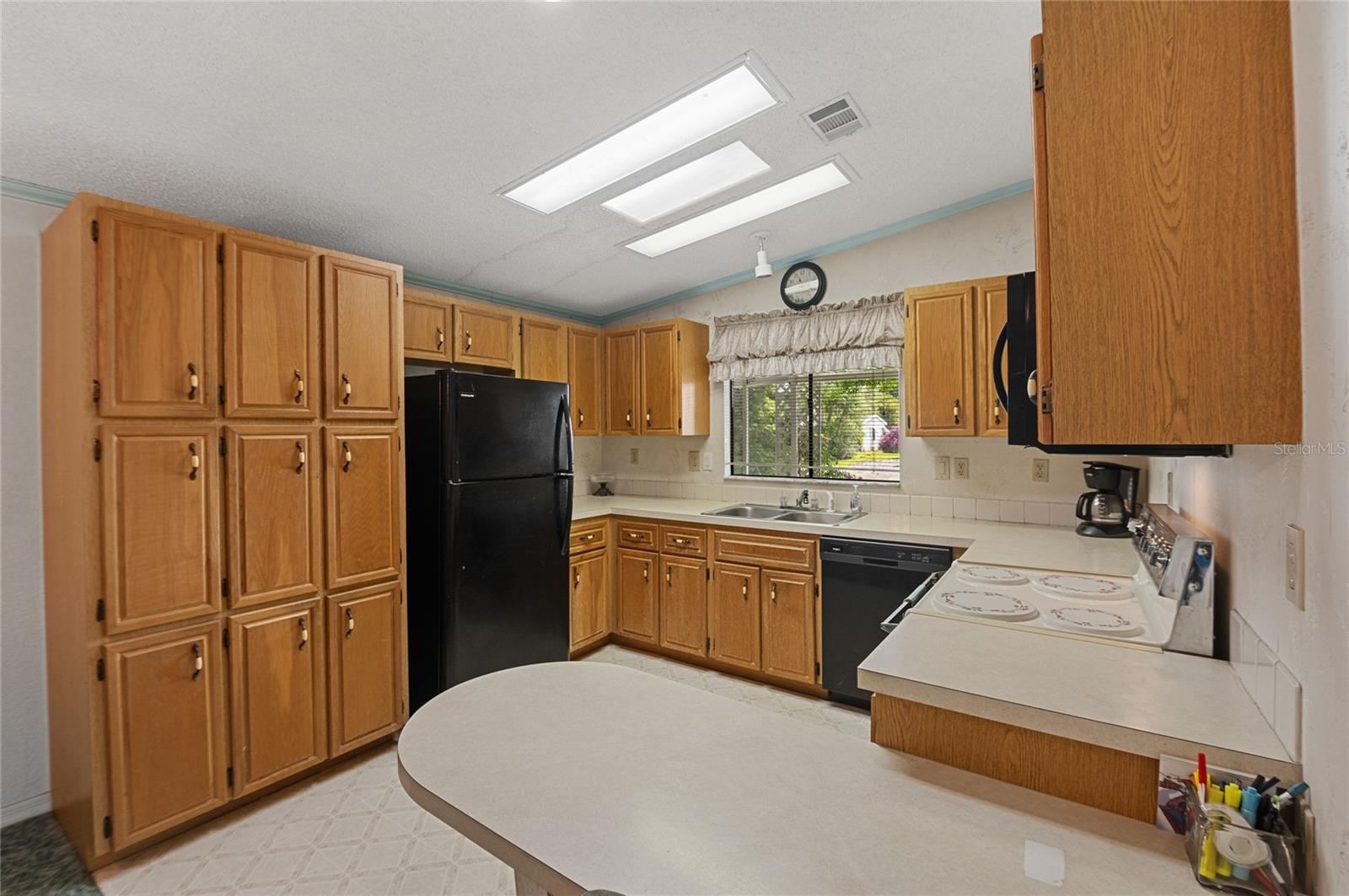 432 KING WAY, TAVARES, FL, 32778