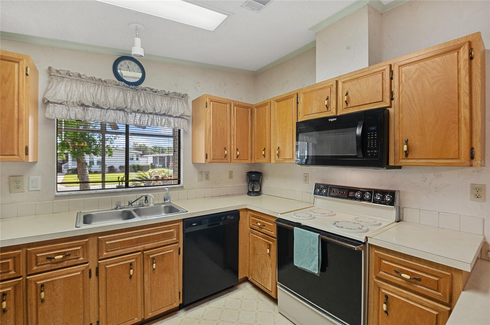 432 KING WAY, TAVARES, FL, 32778