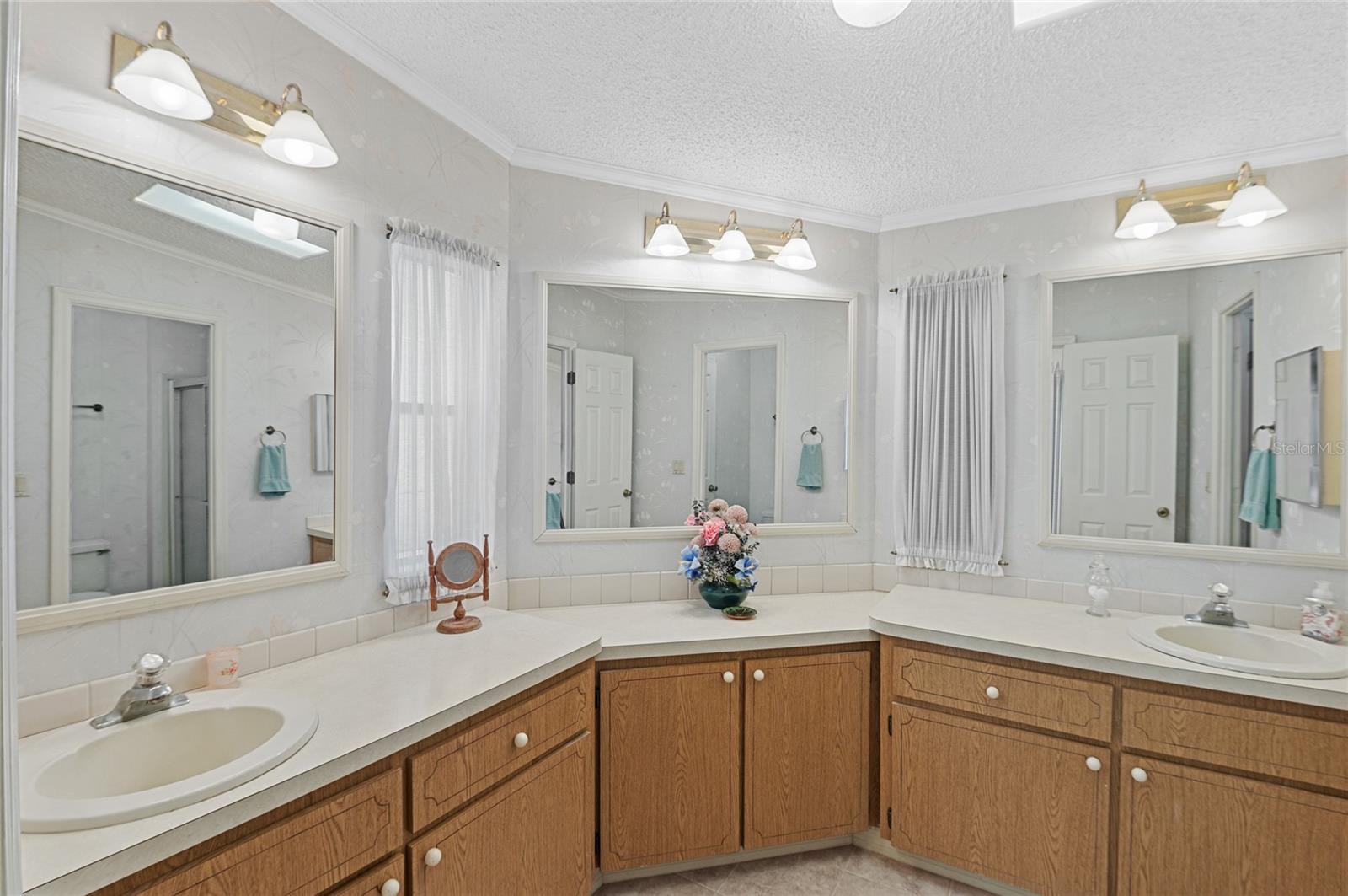 432 KING WAY, TAVARES, FL, 32778