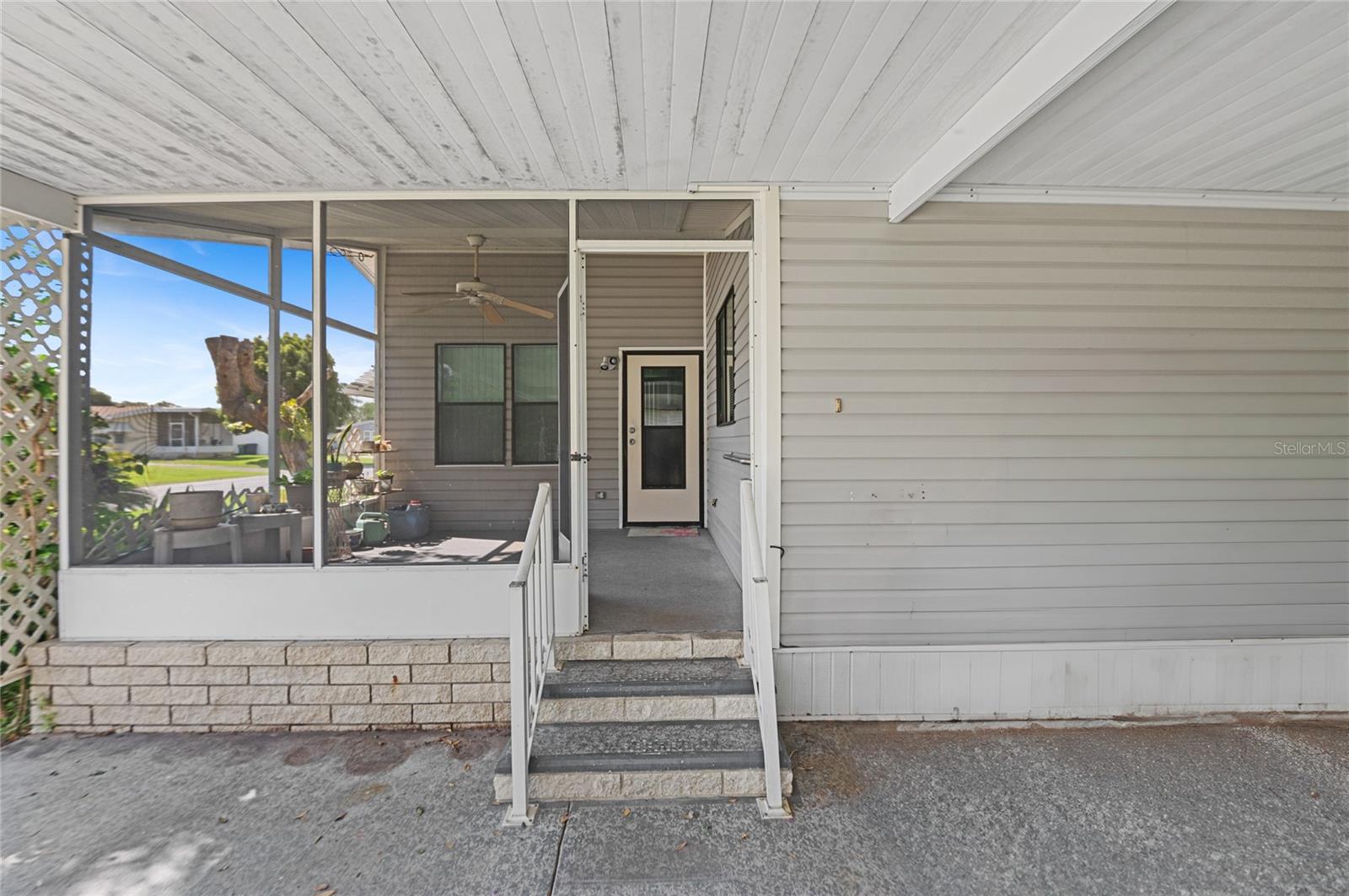 432 KING WAY, TAVARES, FL, 32778