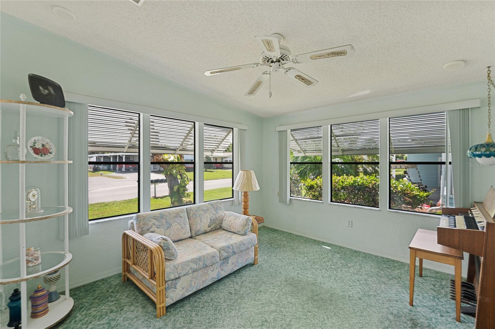 432 KING WAY, TAVARES, FL, 32778