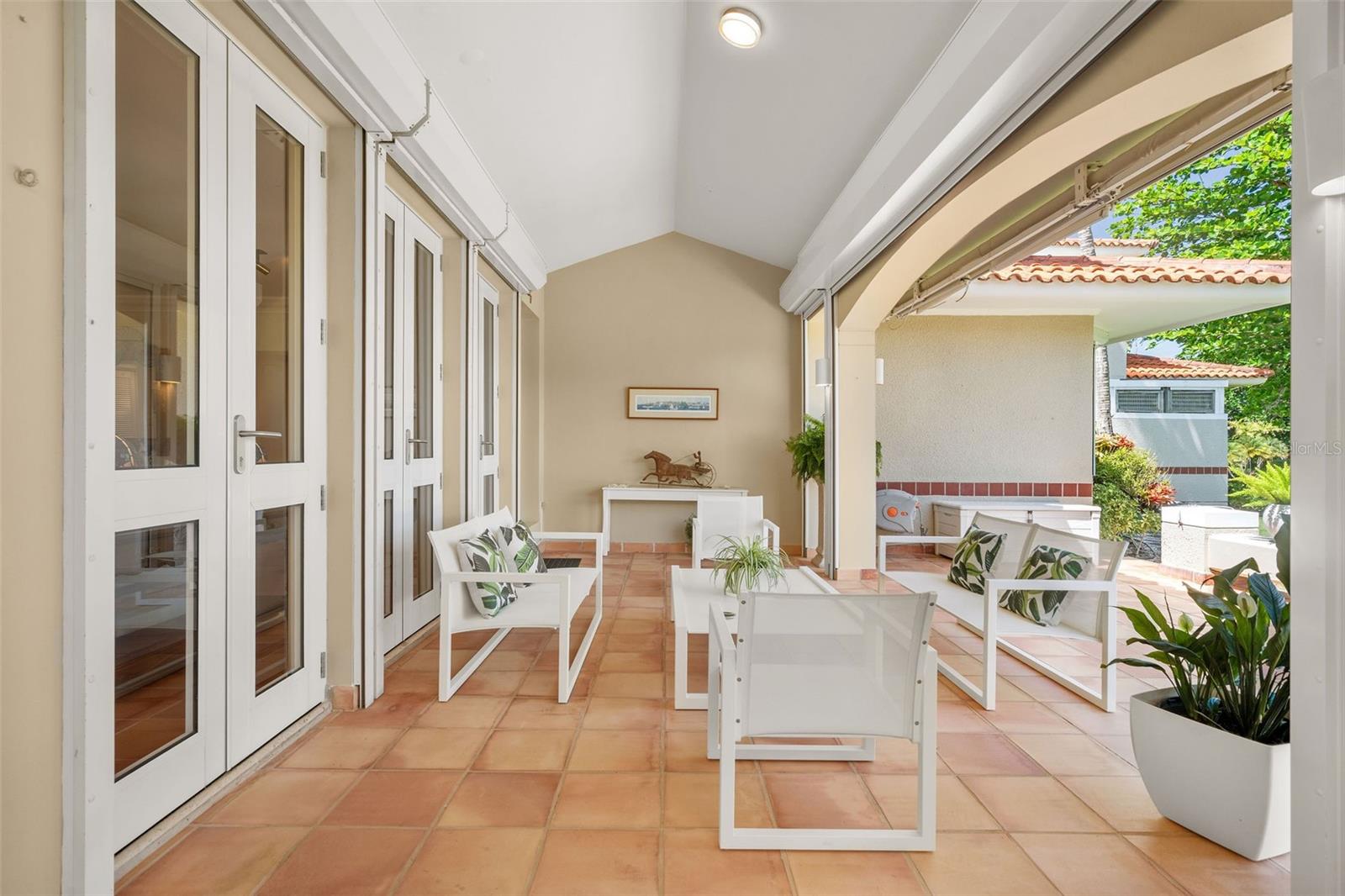 PR9113093 Property Photo