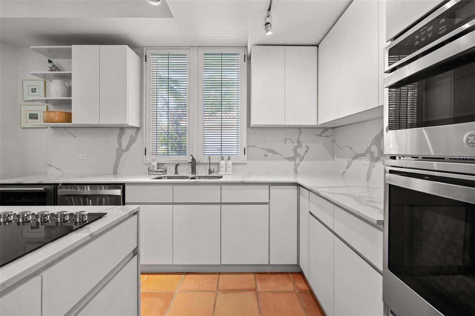 PR9113093 Property Photo