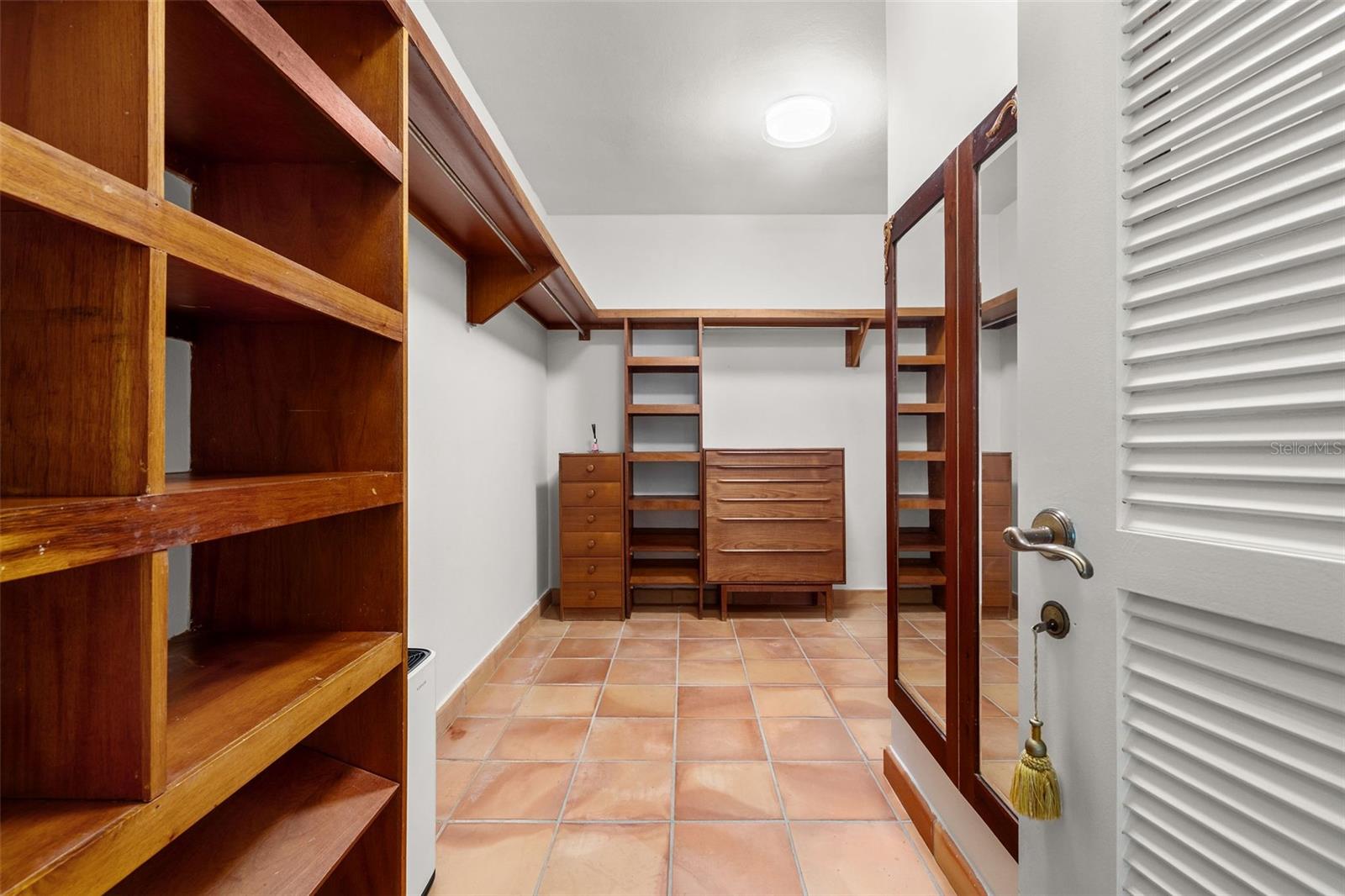 PR9113093 Property Photo