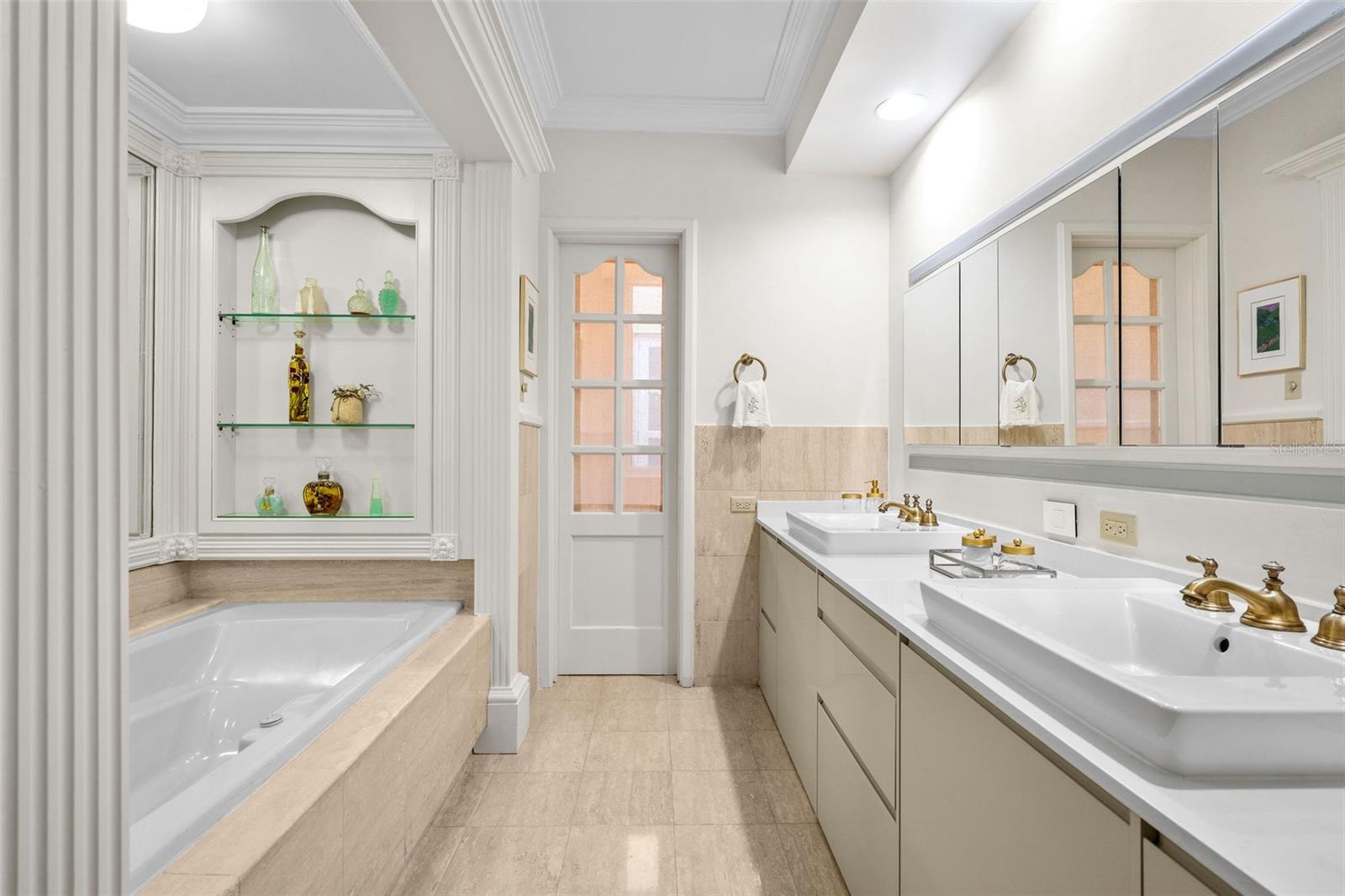 PR9113093 Property Photo