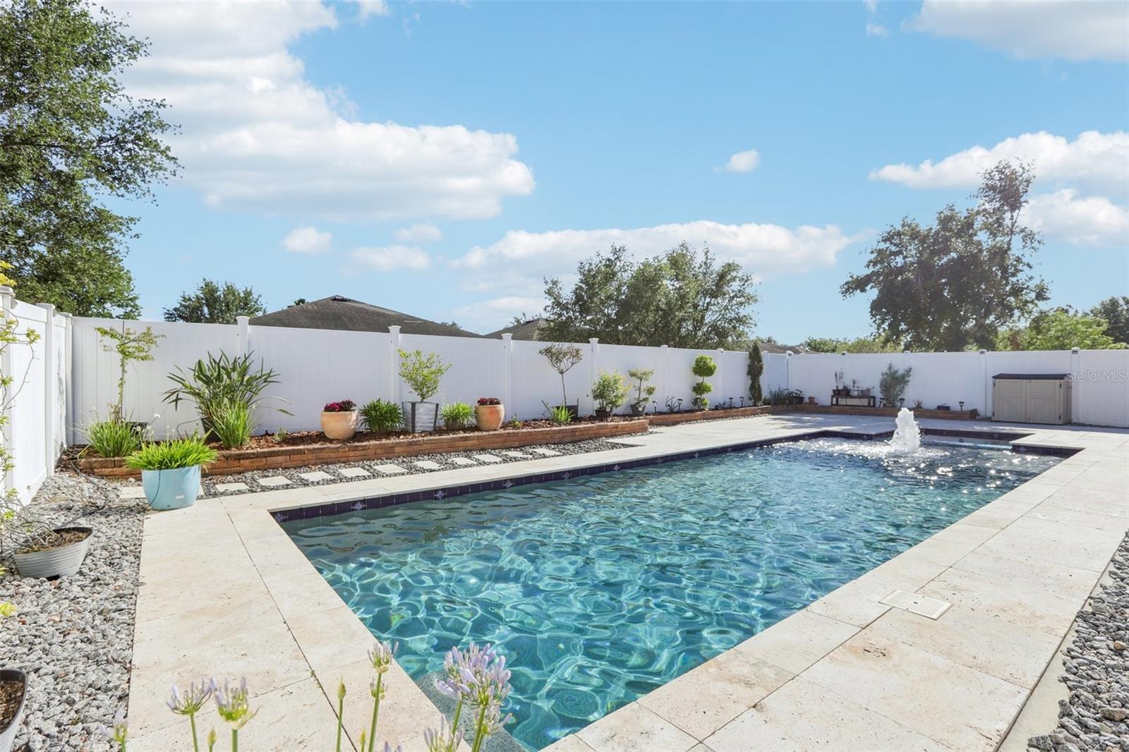 2127 LANDSIDE DR, VALRICO, FL, 33594