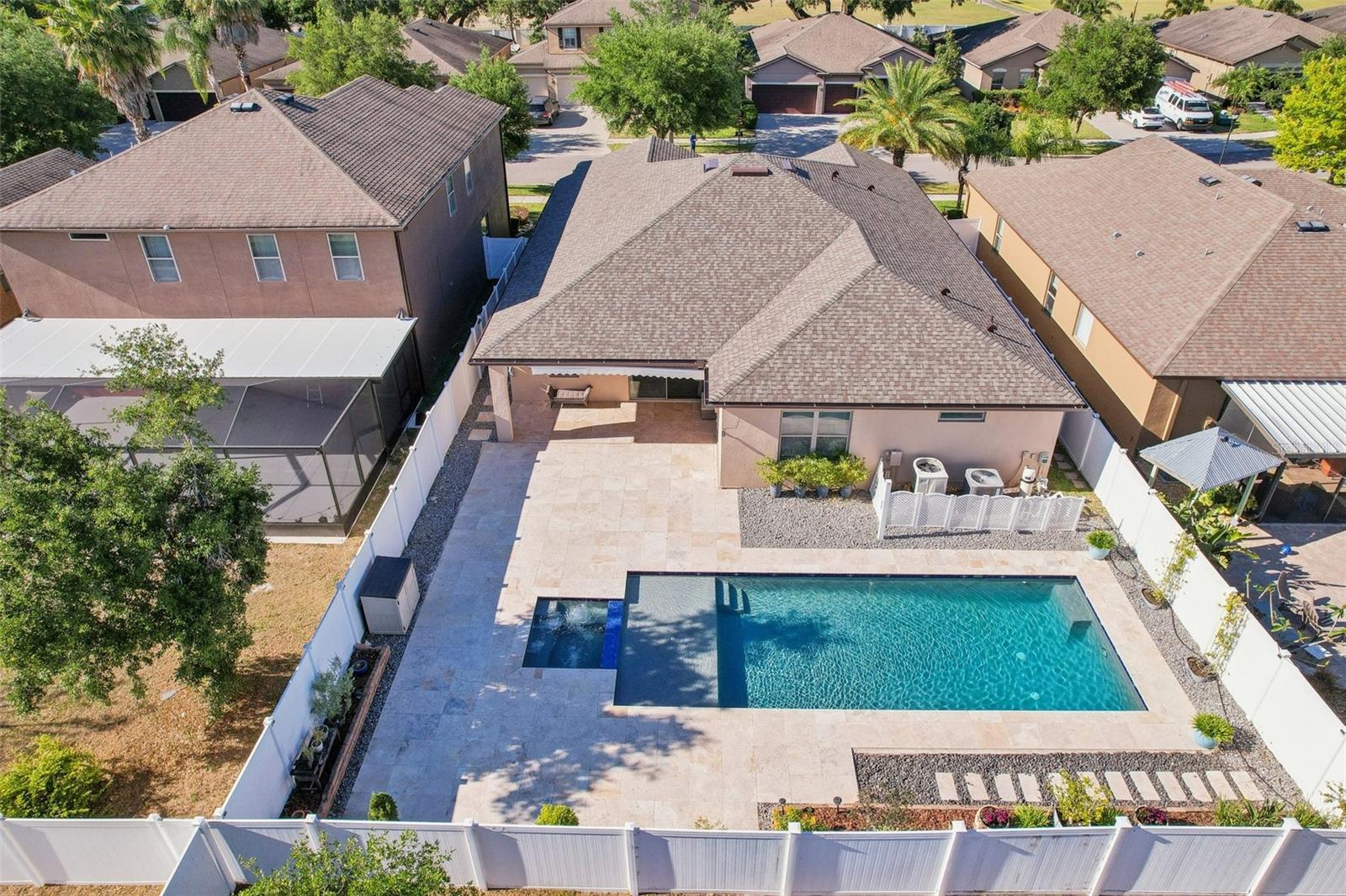 2127 LANDSIDE DR, VALRICO, FL, 33594