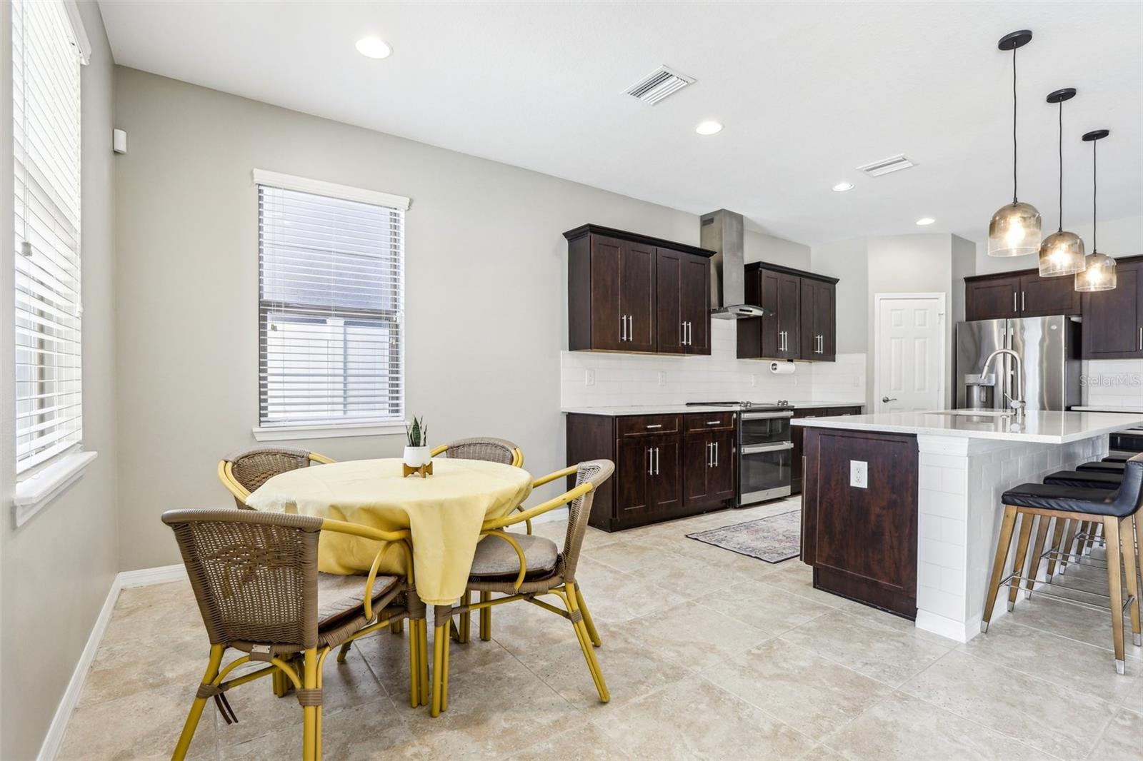 2127 LANDSIDE DR, VALRICO, FL, 33594