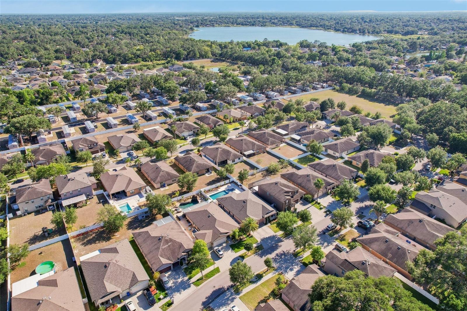 2127 LANDSIDE DR, VALRICO, FL, 33594