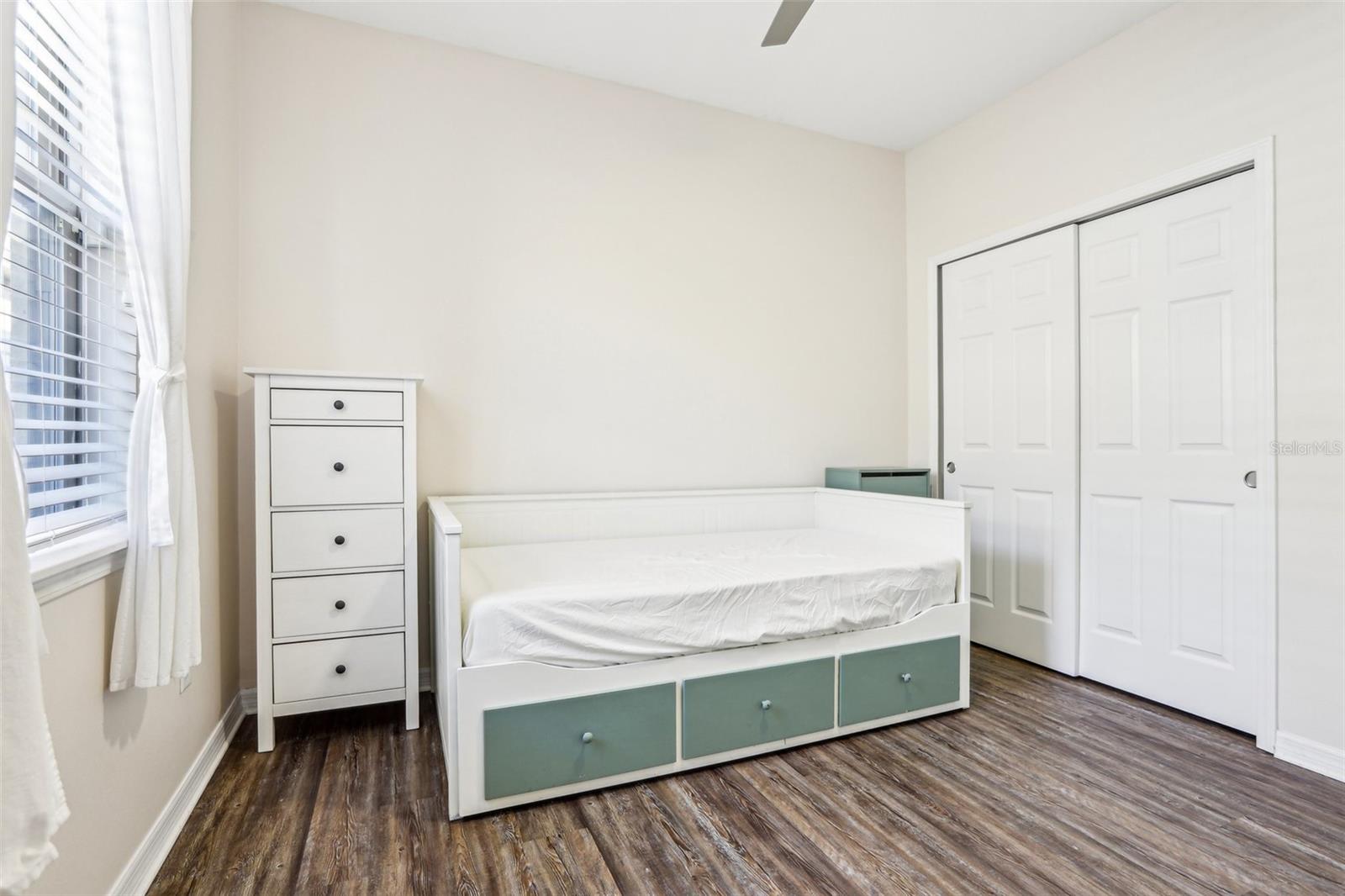 2127 LANDSIDE DR, VALRICO, FL, 33594