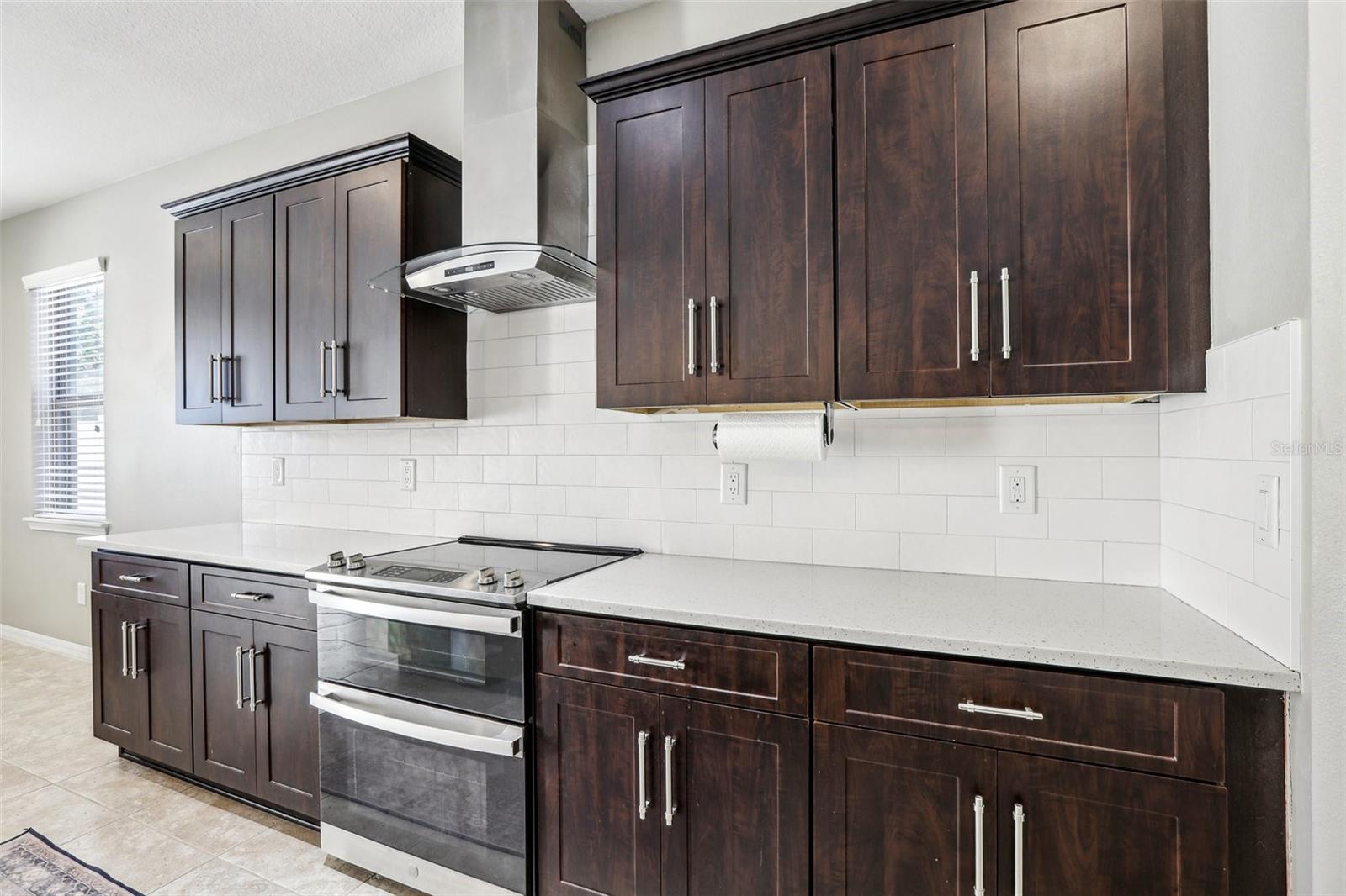 2127 LANDSIDE DR, VALRICO, FL, 33594