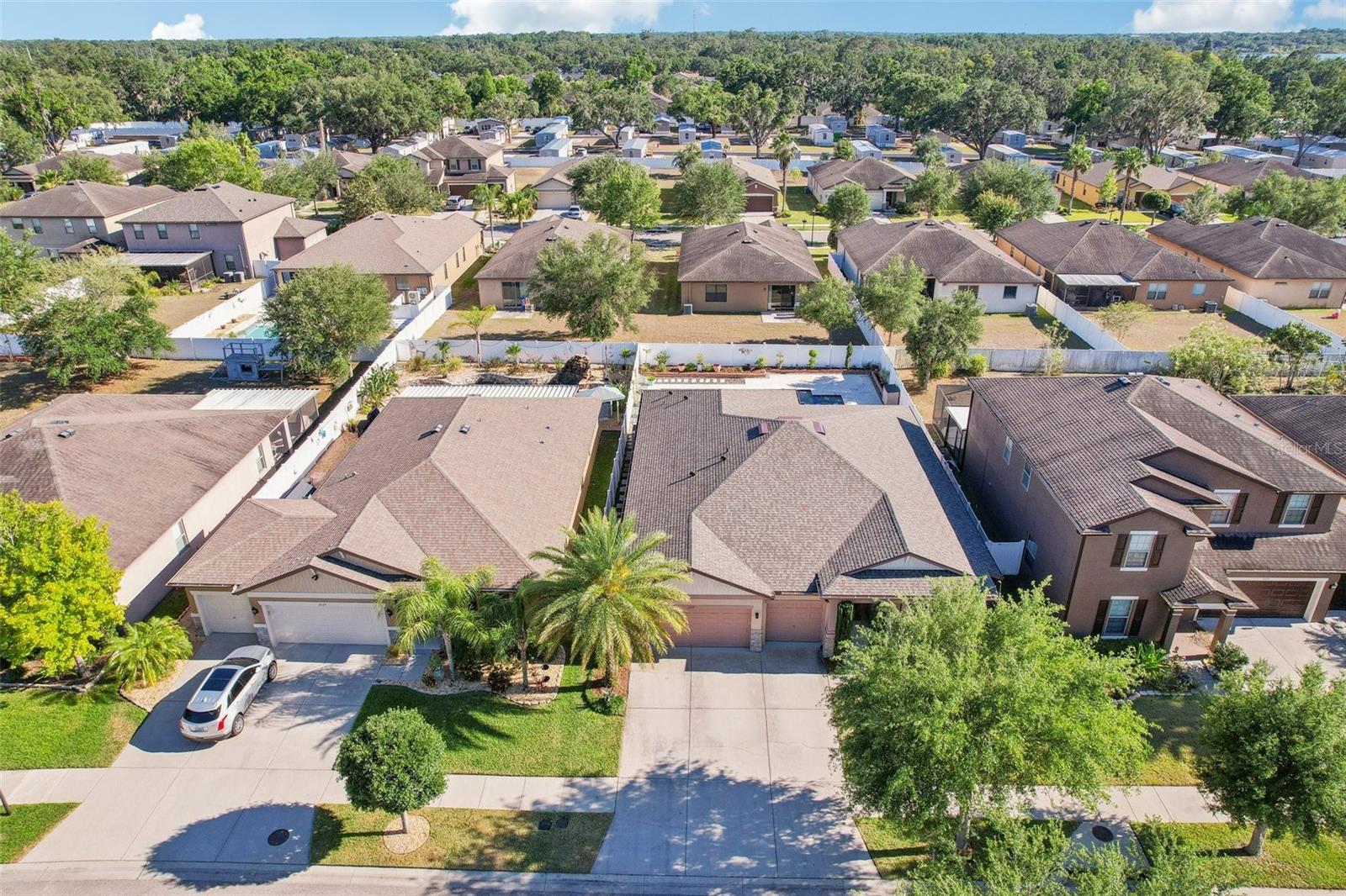 2127 LANDSIDE DR, VALRICO, FL, 33594