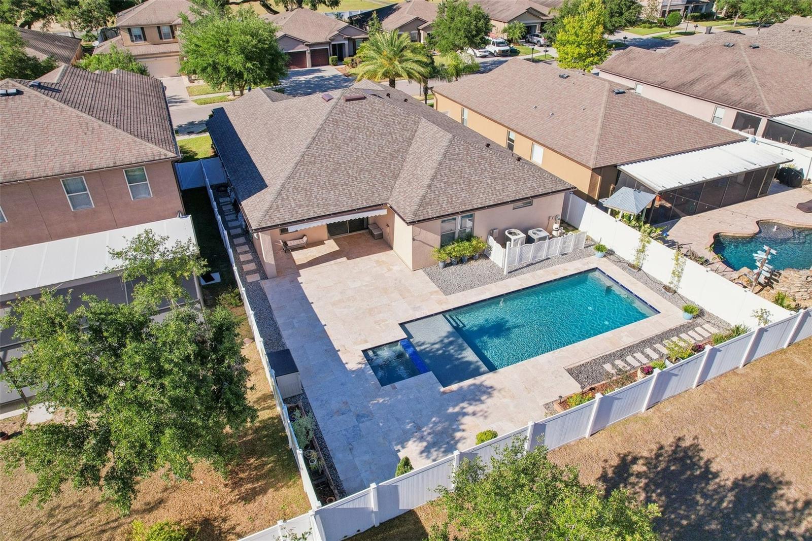 2127 LANDSIDE DR, VALRICO, FL, 33594