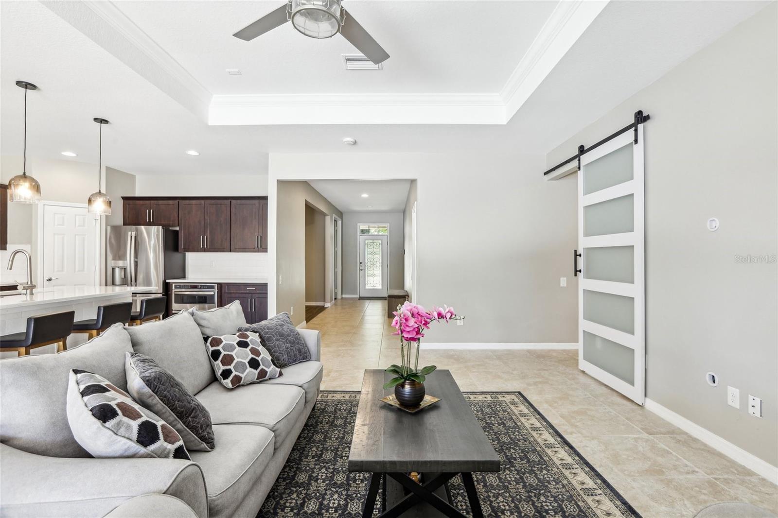 2127 LANDSIDE DR, VALRICO, FL, 33594