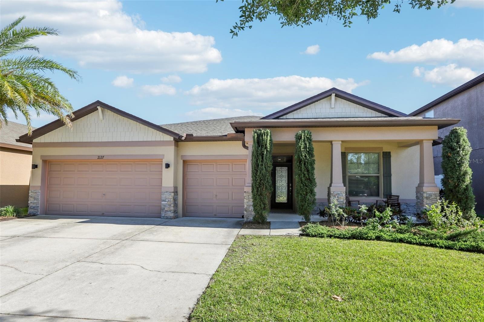 2127 LANDSIDE DR, VALRICO, FL, 33594