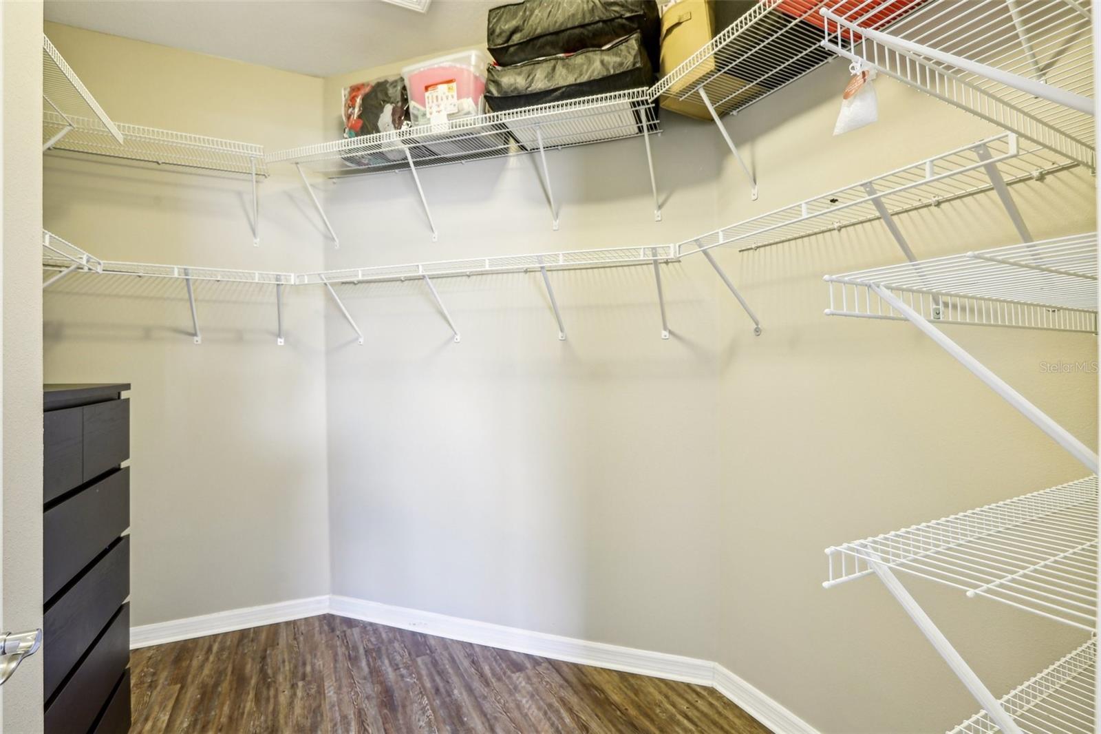 2127 LANDSIDE DR, VALRICO, FL, 33594