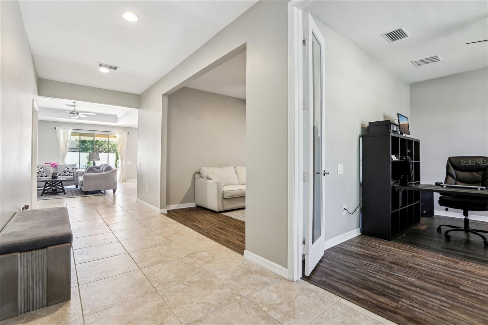 2127 LANDSIDE DR, VALRICO, FL, 33594