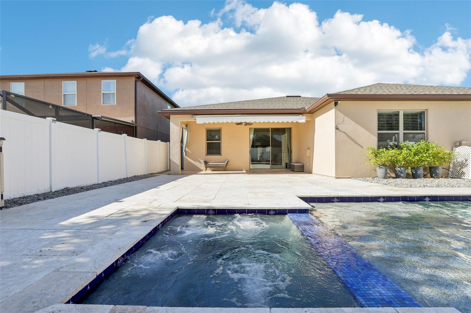 2127 LANDSIDE DR, VALRICO, FL, 33594