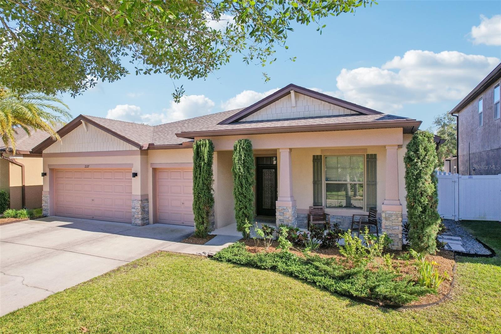 2127 LANDSIDE DR, VALRICO, FL, 33594