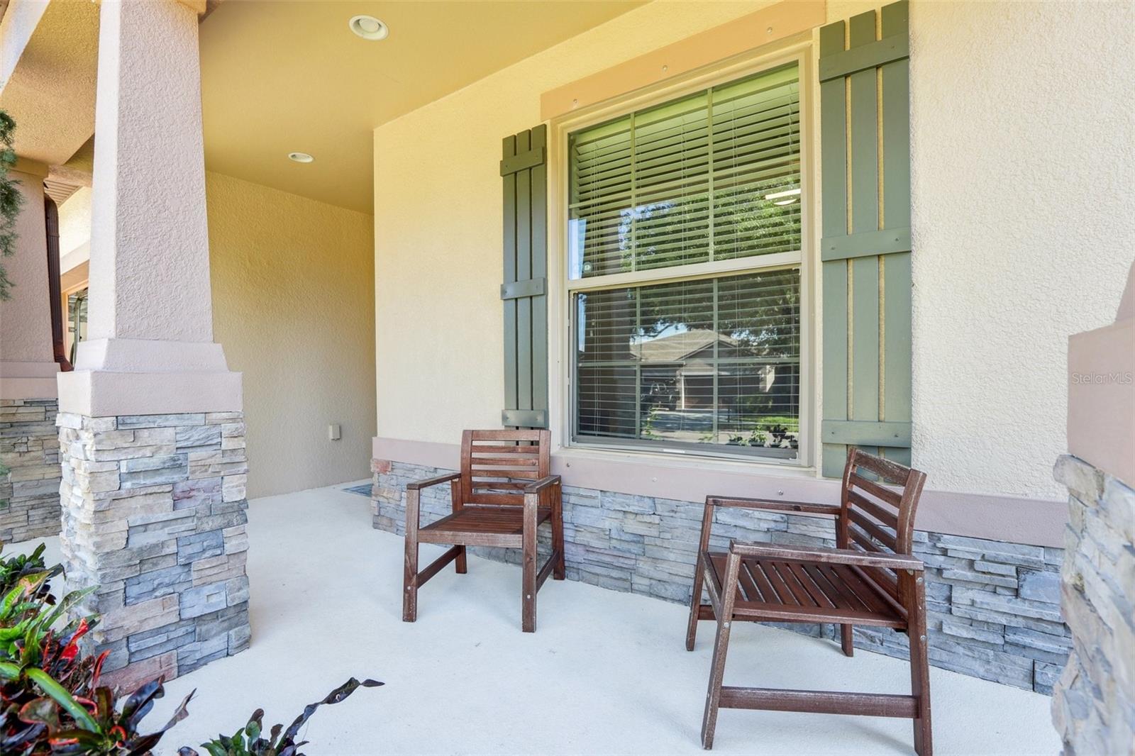 2127 LANDSIDE DR, VALRICO, FL, 33594