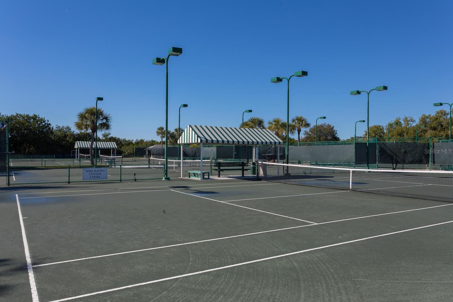 1612 STARLING DR #101, SARASOTA, FL, 34231