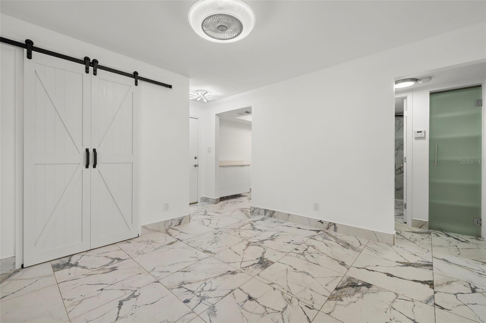 4610 W GRAY ST #110, TAMPA, FL, 33609