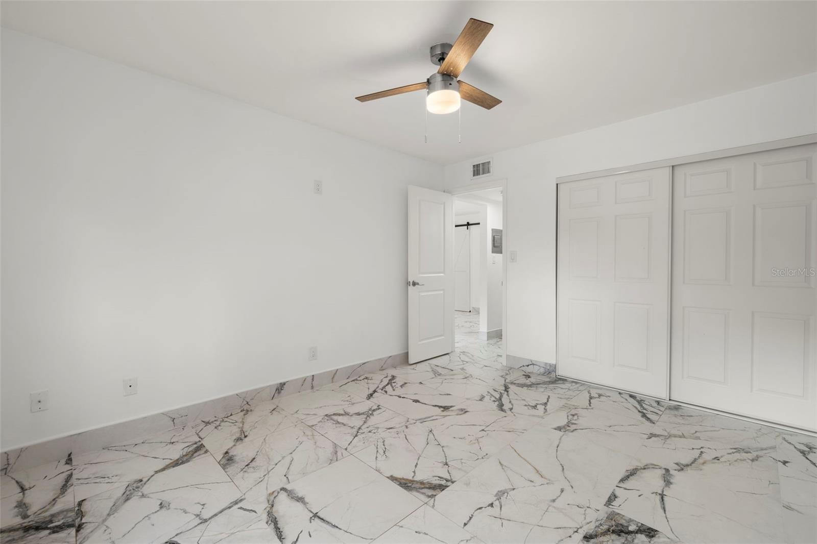 4610 W GRAY ST #110, TAMPA, FL, 33609