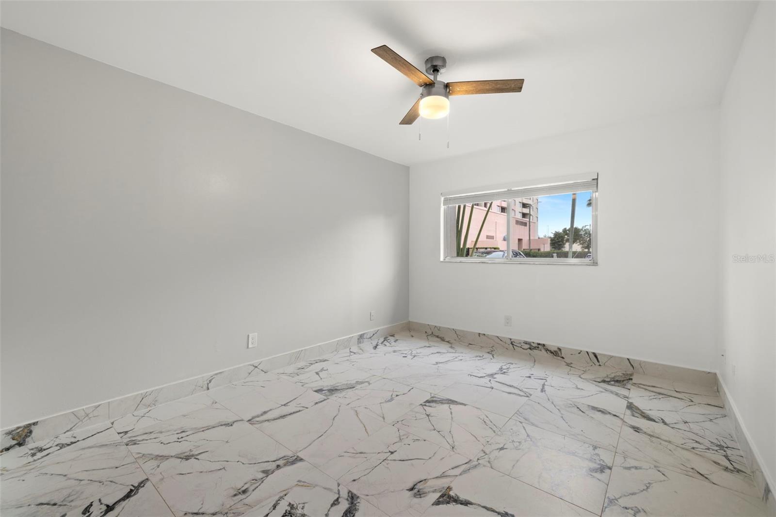 4610 W GRAY ST #110, TAMPA, FL, 33609