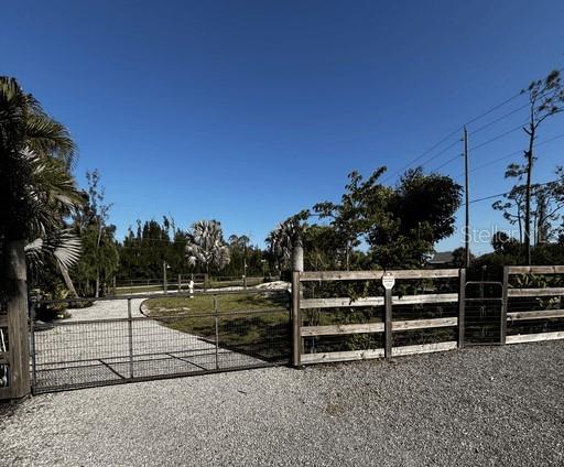 4262 SOUTHLAND AVE, PORT CHARLOTTE, FL, 33953