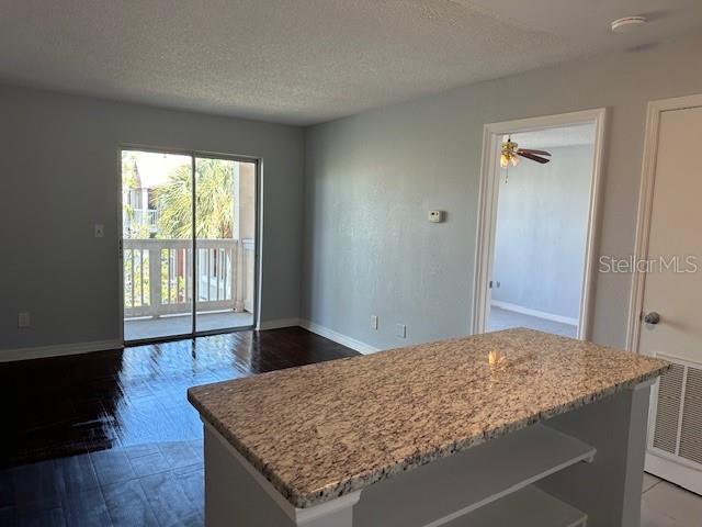 TB8375494 Property Photo