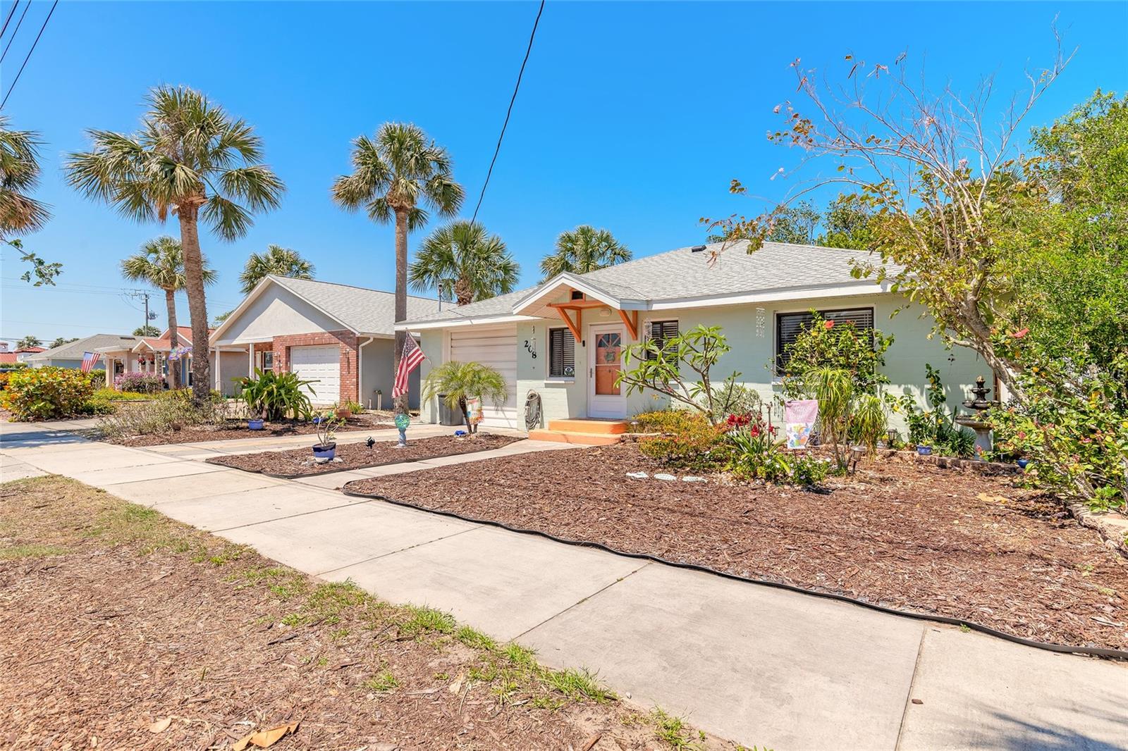 208 CRAWFORD RD, NEW SMYRNA BEACH, FL, 32169