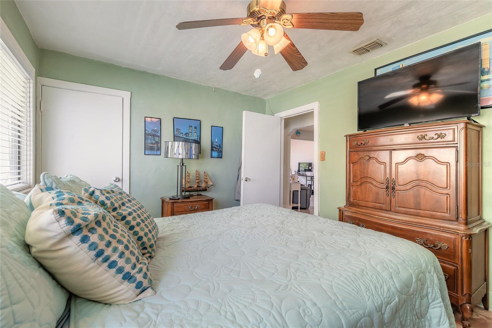 208 CRAWFORD RD, NEW SMYRNA BEACH, FL, 32169