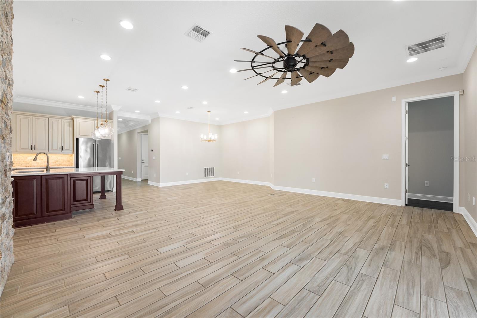 9895 WINNINGTON ST, ORLANDO, FL, 32832