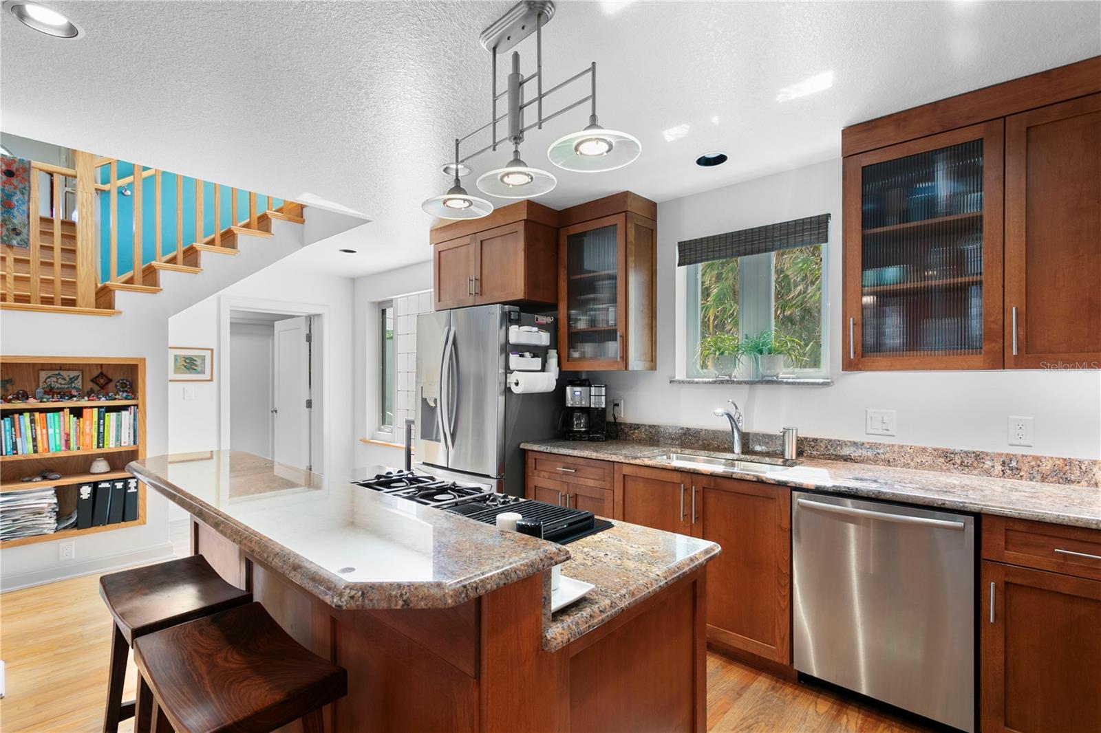 2421 BREVARD RD NE, ST PETERSBURG, FL, 33704