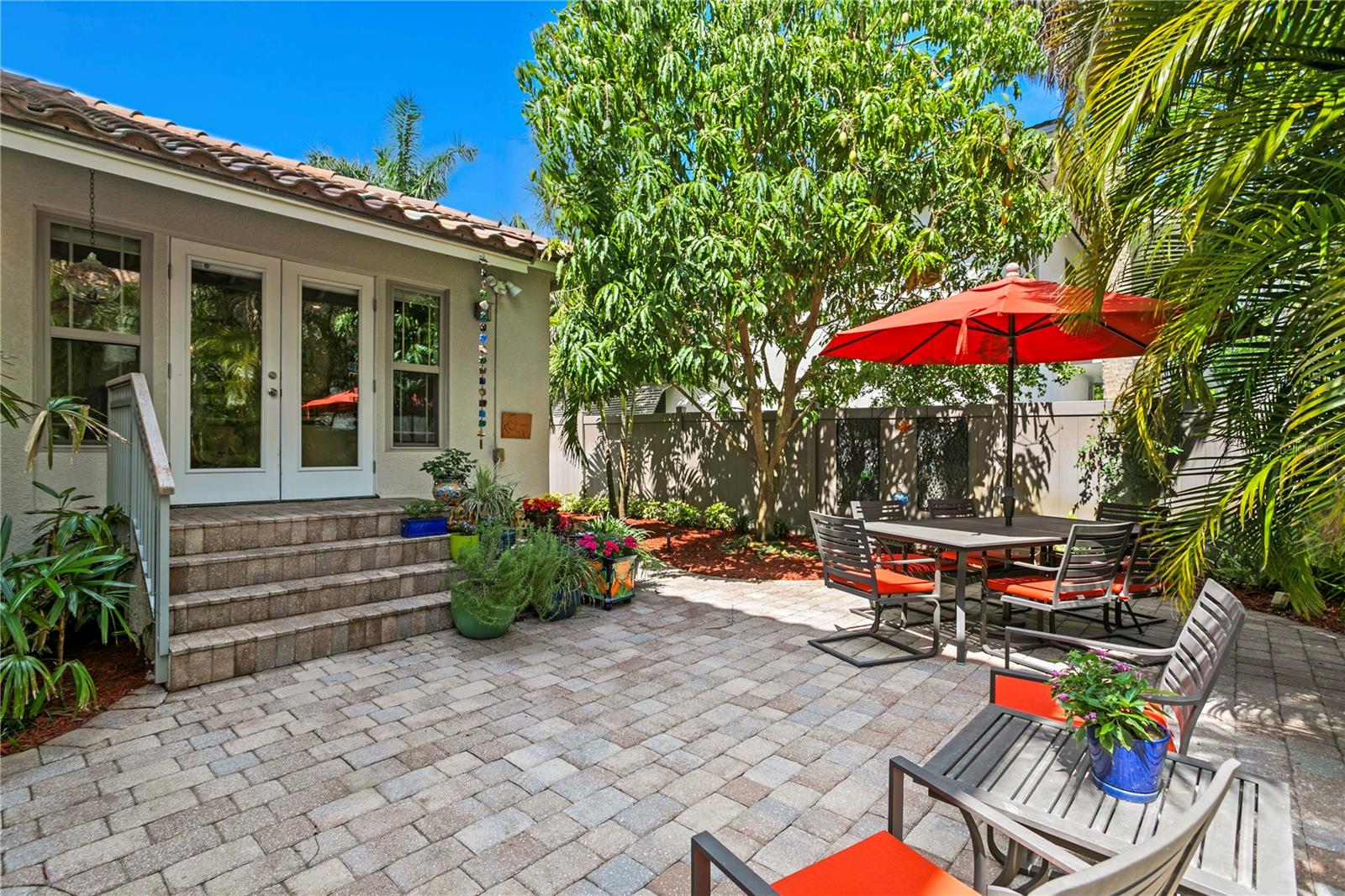 2421 BREVARD RD NE, ST PETERSBURG, FL, 33704