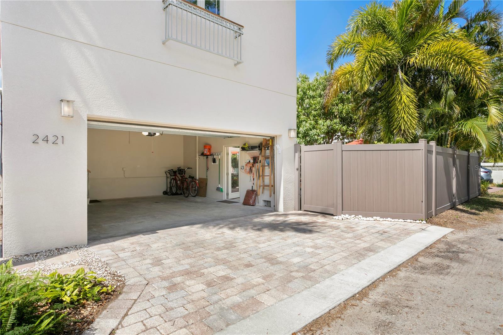 2421 BREVARD RD NE, ST PETERSBURG, FL, 33704