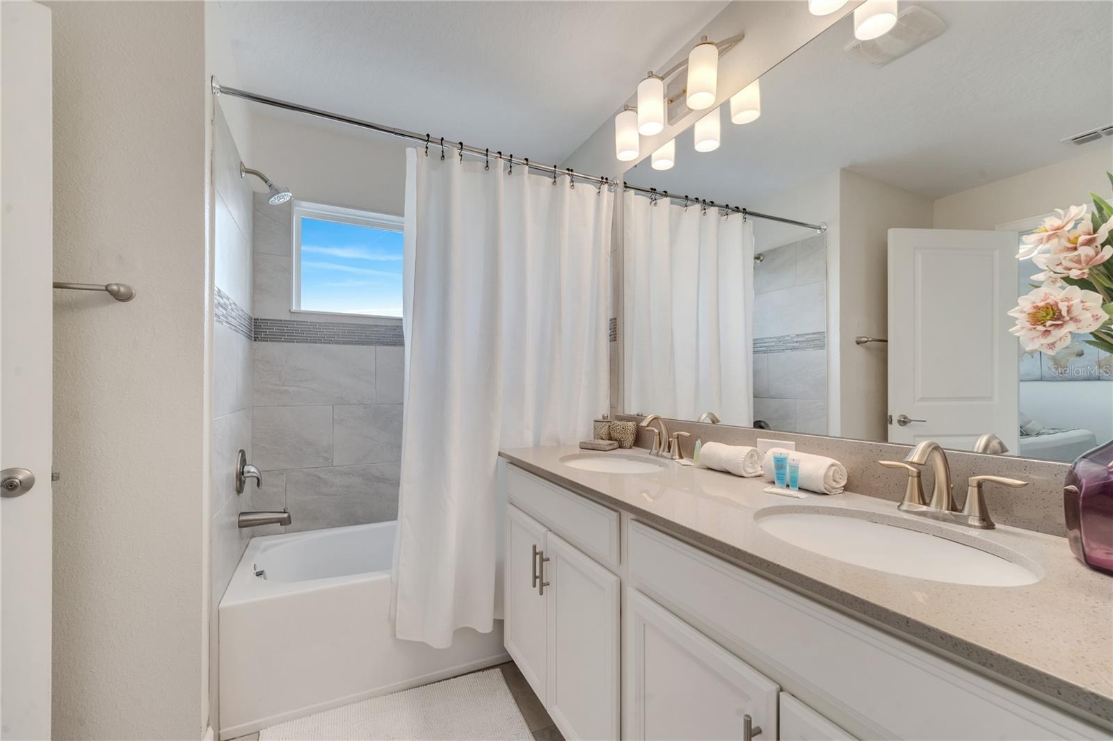 368 OCEAN COURSE AVE, DAVENPORT, FL, 33896