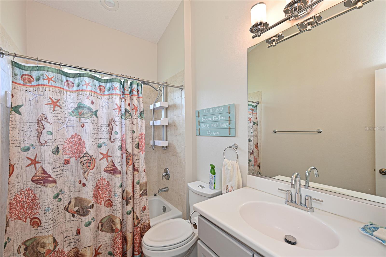 211 DAHLIA CT, BRADENTON, FL, 34212