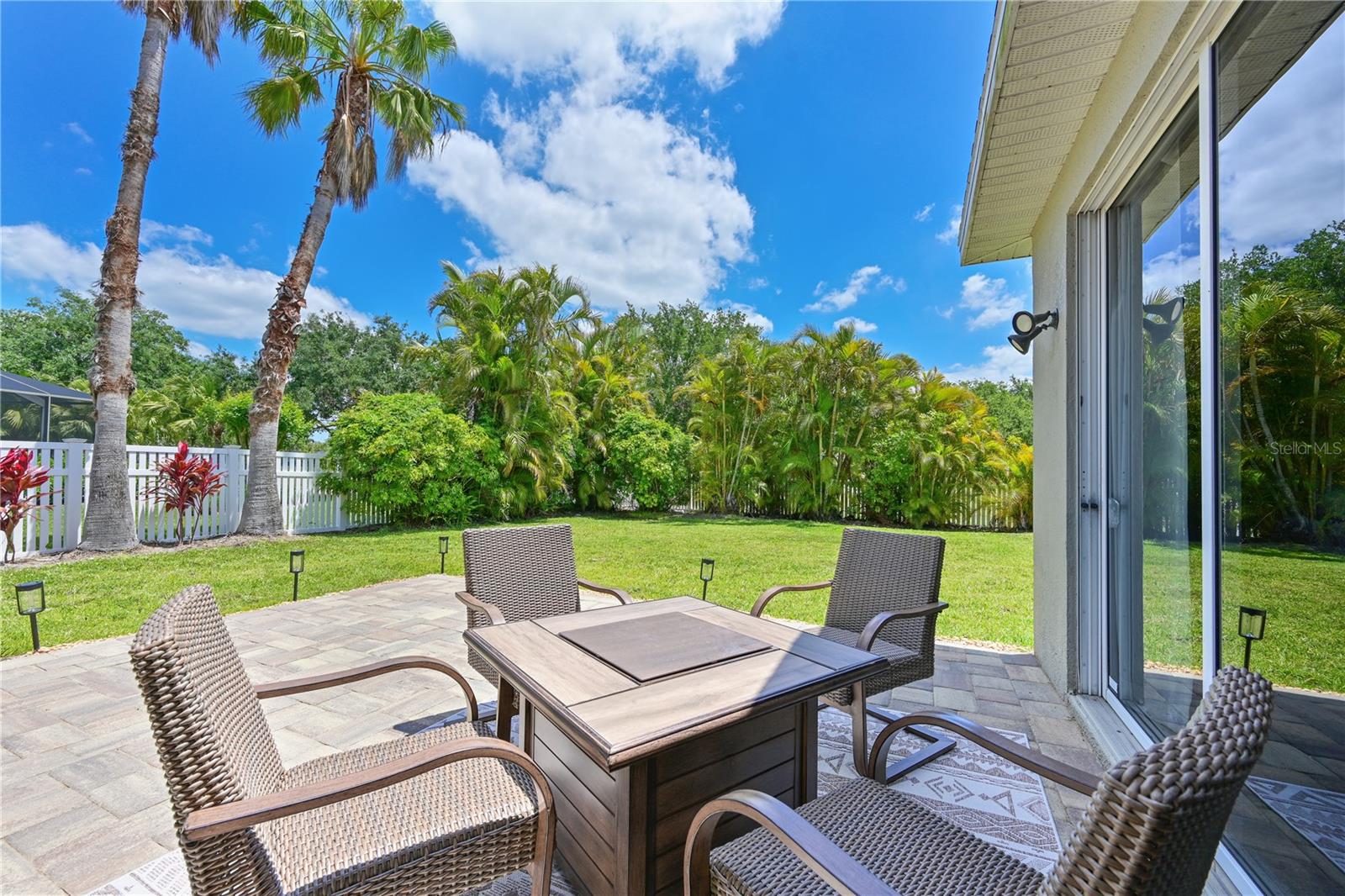 211 DAHLIA CT, BRADENTON, FL, 34212