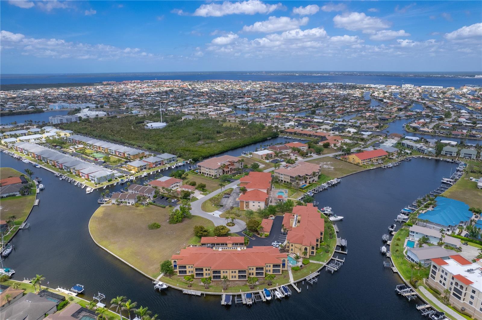 3334 PURPLE MARTIN DR #214, PUNTA GORDA, FL, 33950